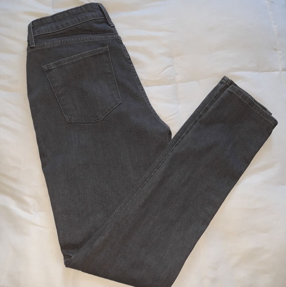 Levi's high waisted skinny jeans